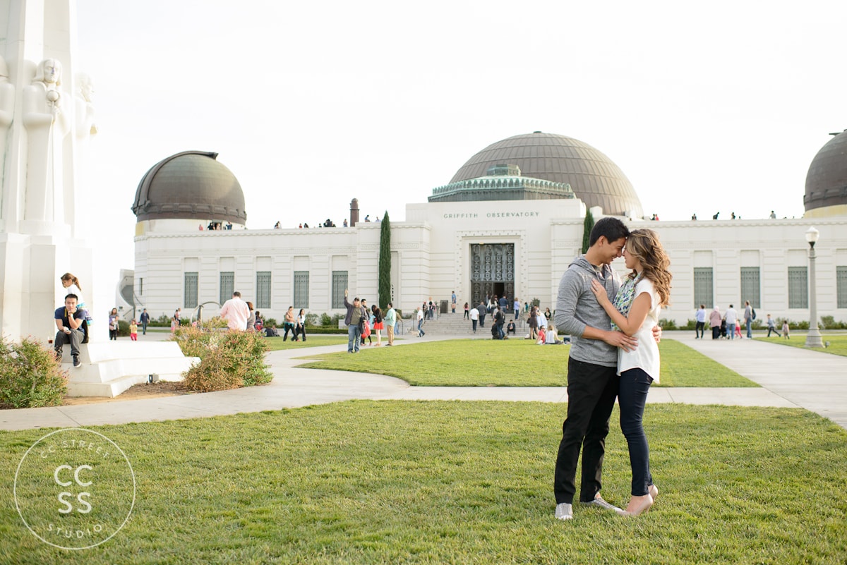 griffith-observatory-engagement-photos-lacma-engagement-session-02