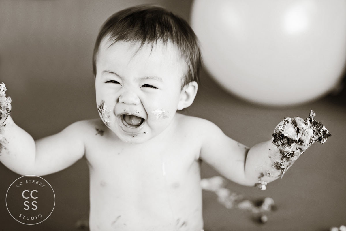 first-birthday-cake-smash-photos-14-2