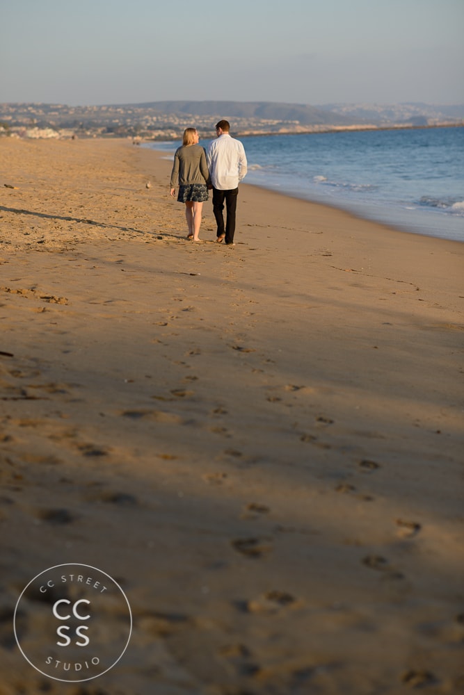 newport-beach-engagement-pictures-balboa-pier-25